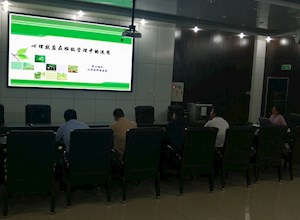 实效培训  助力成长                         ——广西师大附外召开青年班主任工作培训会