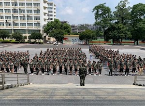 乘风破浪 梦想起航||广西师范大学附属外国语学校2020级新生学前培训拉开帷幕