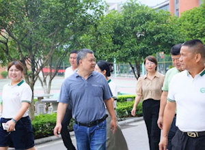 开学工作稳推进 督导检查促提升 
